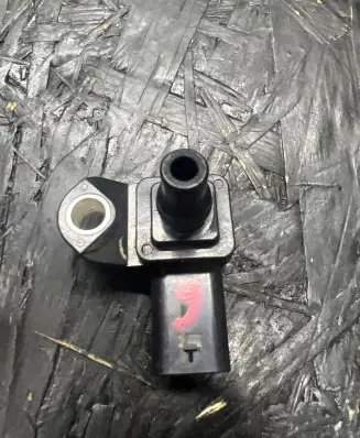 BMW 5 F10 F11 Air pressure sensor 7804742