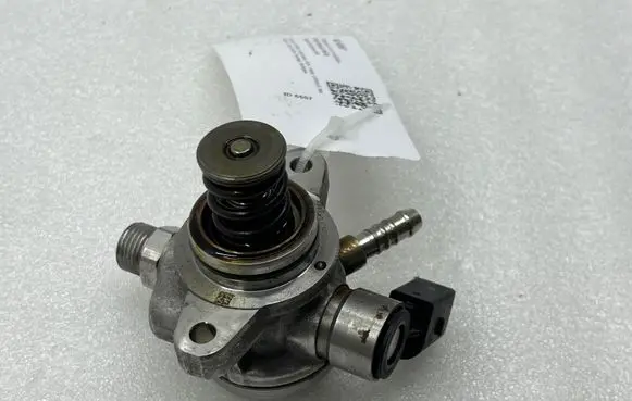 Fuel injection high pressure pump