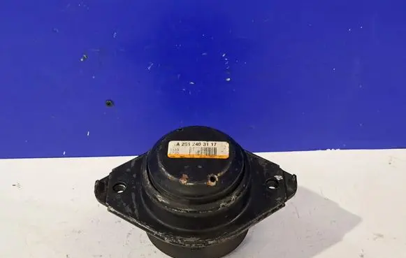 Mercedes-Benz GL X164 Engine mount bracket A2512403117