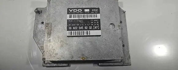Mercedes-Benz E W210 Engine control unit/module 412232004007 M007T64402014 0225459232