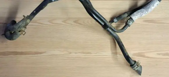 Subaru Legacy Engine coolant pipe/hose