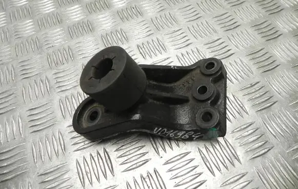 Hyundai ix35 Engine mounting bracket 218252Y600 VD16984