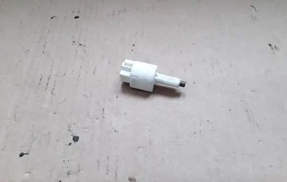Suzuki SX4 Brake pedal sensor switch NOCODE