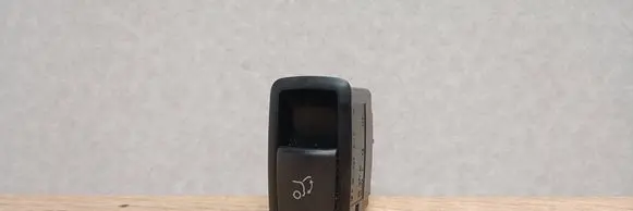 Mercedes-Benz ML W164 Tailgate opening switch A2518201210 67925 03127150