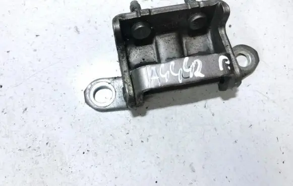 Nissan Qashqai Tailgate/trunk/boot hinge