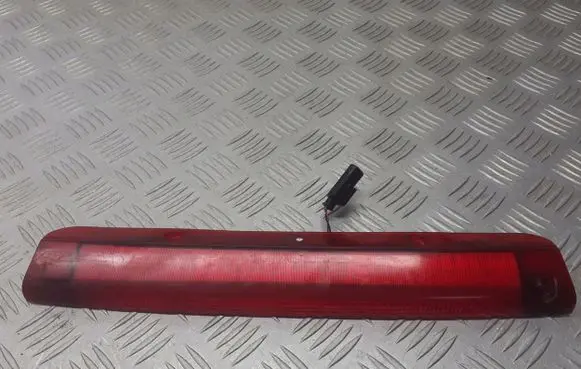 Alfa Romeo 159 Third/center stoplight 156053453