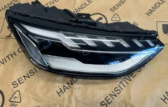 Audi A4 S4 B9 8W Headlight/headlamp 8W0941034D 030111723400