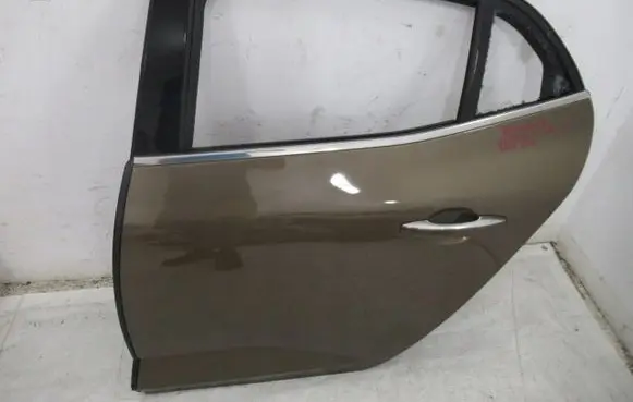 Renault Megane IV Rear door 