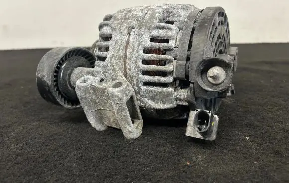BMW 1 E81 E87 Generator/alternator 753296403 0124325116