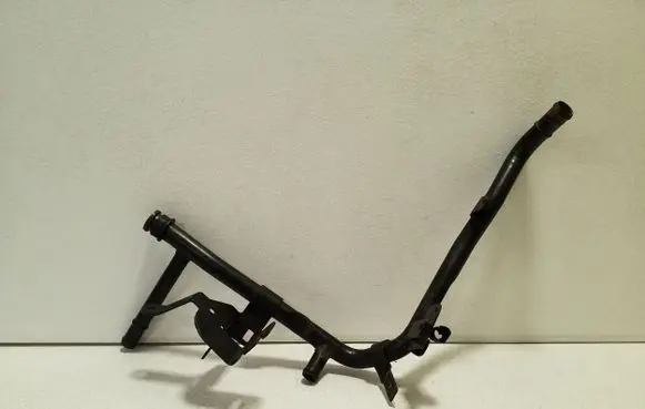 Audi A3 S3 8L Engine coolant pipe/hose 038121065A