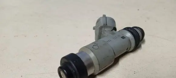 Subaru XV Fuel injector
