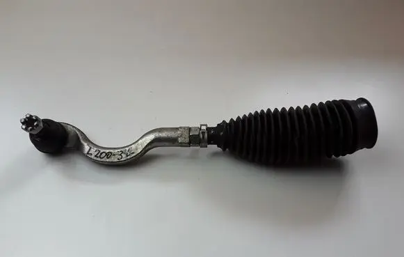 Mitsubishi L200 Steering tie rod end 