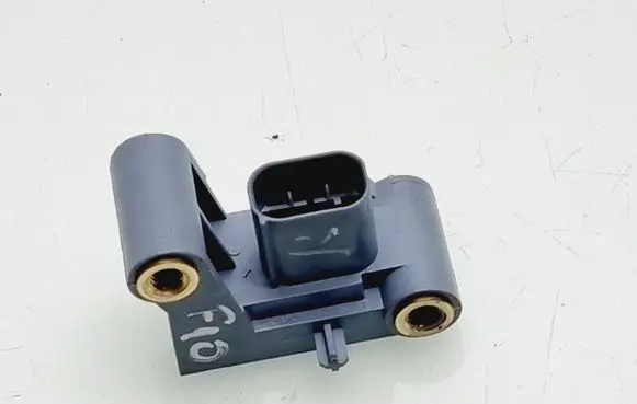 BMW 5 F10 F11 Airbag deployment crash/impact sensor 65779159314