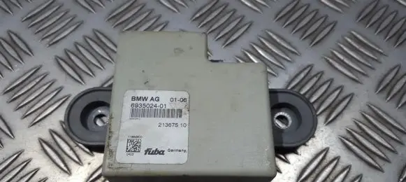 BMW 3 E46 Antenna control unit 693502401 6935024-01