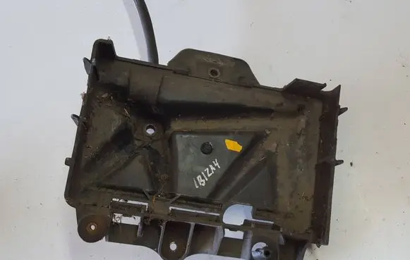 Seat Ibiza IV (6J,6P) Battery bracket 