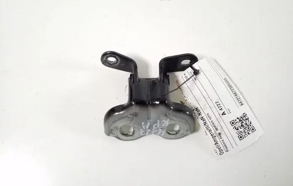 Opel Ampera- E Front door lower hinge 