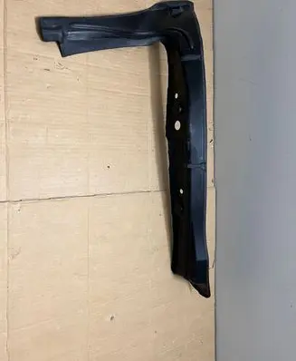 Audi A5 8T 8F Fender end trim 8T0821111A