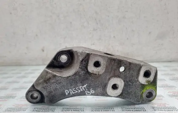 Volkswagen PASSAT B6 Gearbox mounting bracket 1K0199117AC 1K0199117