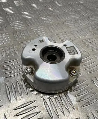 Audi A6 C7 Camshaft pulley/ VANOS 06E109083Q