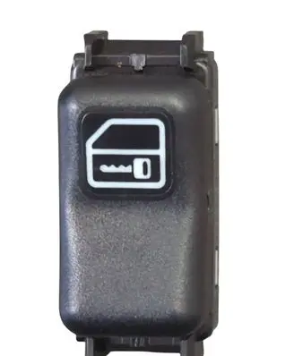 Mercedes-Benz C W202 Central locking switch button 2028203910 501499