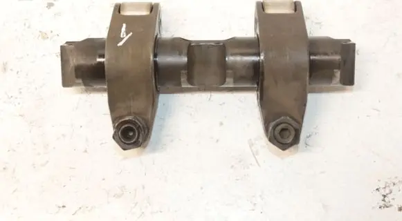 Volkswagen PASSAT B6 Other cylinder head part 