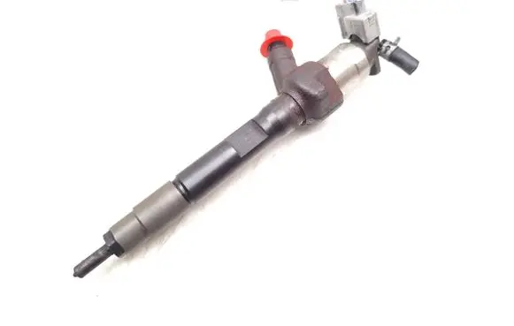 Mazda 6 Fuel injector R2AA13H50