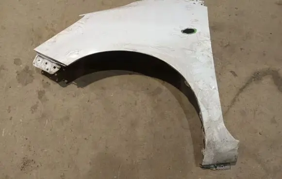 Opel Agila B Fender 