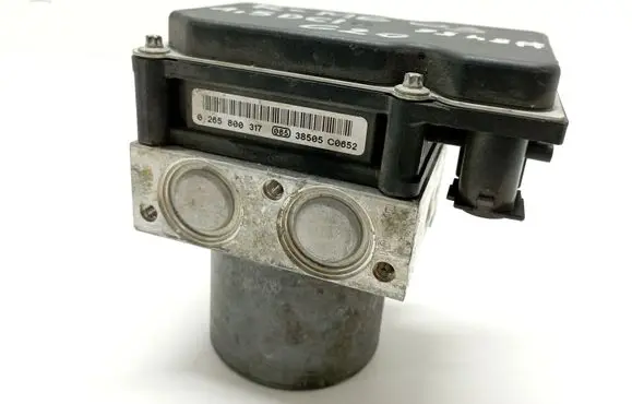 Renault Megane II ABS Pump 0265231300 8200038695 03050921525