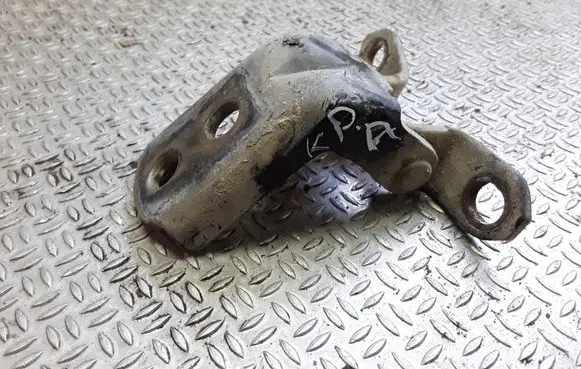 Nissan X-Trail T30 Front door lower hinge 
