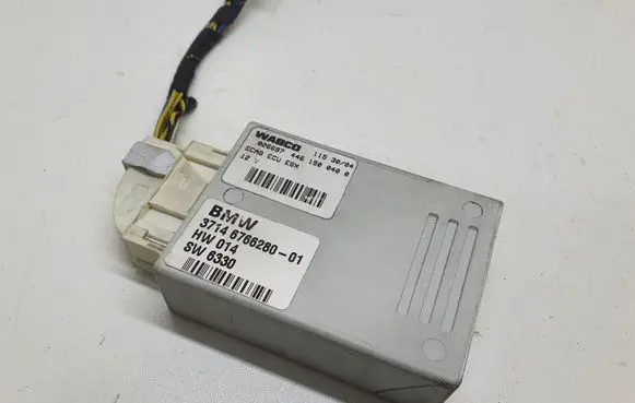 BMW 5 E60 E61 Air suspension control unit module (rear) 6766280 37146766280 3714676628001