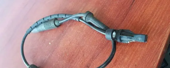 BMW 1 E82 E88 ABS brake wheel speed sensor 6762465