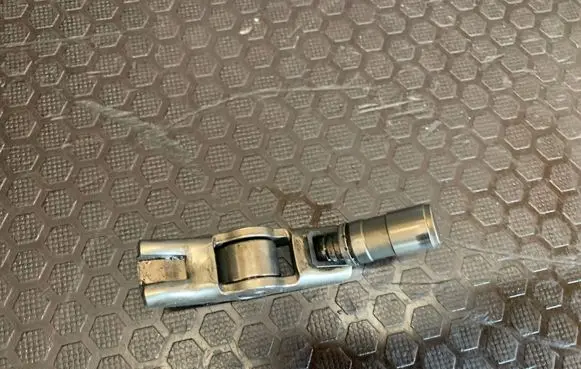Peugeot 407 Camshaft 05066780