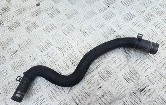 Engine coolant pipe/hose