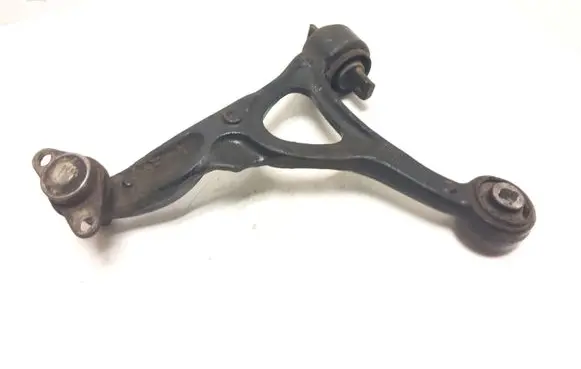 Volvo XC90 Front lower control arm/wishbone 8646613
