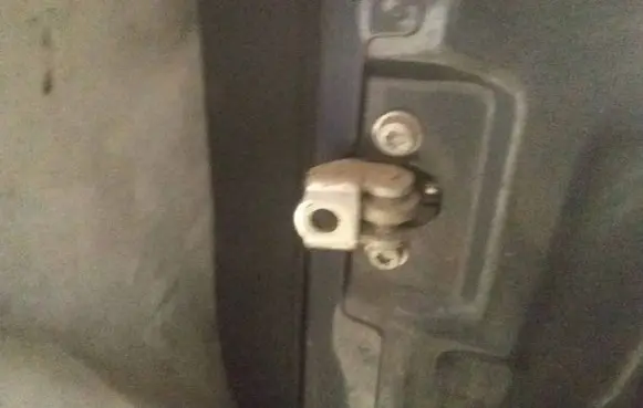 Opel Meriva A Rear door check strap stopper