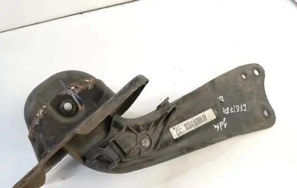 Volkswagen Jetta VI Rear upper control arm/wishbone