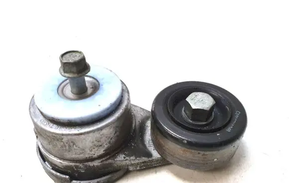 Hyundai Santa Fe Timing belt/chain tensioner 32000044