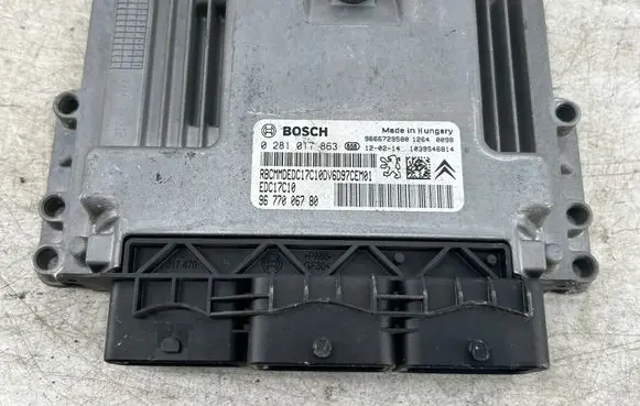 Citroen C4 II Engine control unit/module 9677006780 0281017863 9666729580