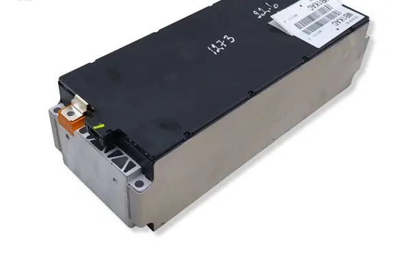 Citroen C4 III e-C4 Hybrid / Electric Car Battery Cell 9833039180 B917111