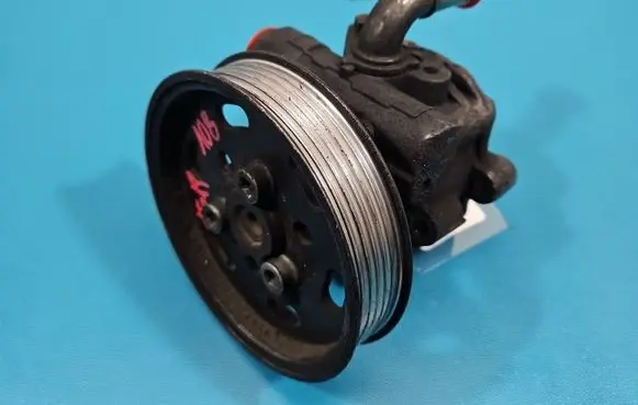 Volkswagen Bora Power steering pump 1J0422154A IMPRK1519108