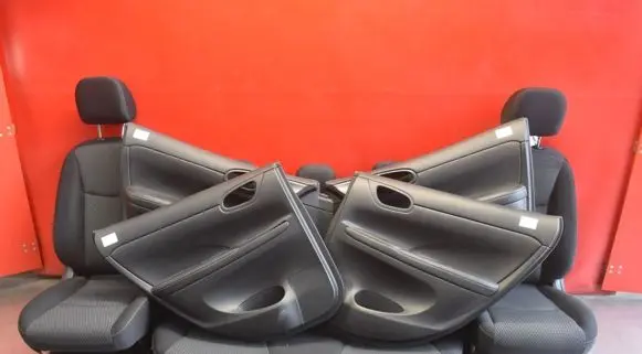Nissan Pulsar Seat set 