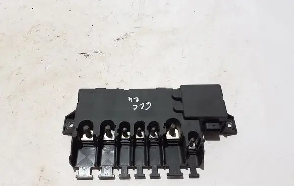 Mercedes-Benz GLC C254 Fuse module A2235403115