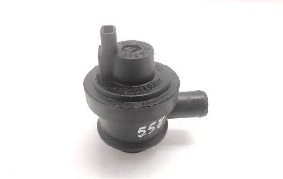 Volkswagen Golf II Air pressure sensor 068129633 3900160942