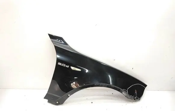 BMW X3 E83 Fender