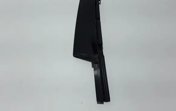 Front door glass trim molding