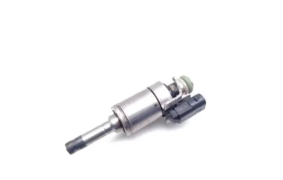 Ford Focus Fuel injector DM5G9F593AB