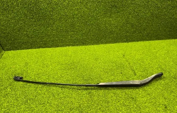 Renault Master III Front wiper blade arm 8200734777