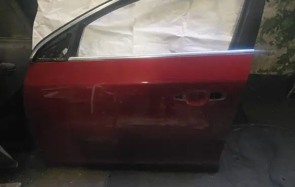 Volvo V60 Front door