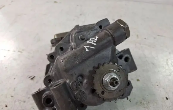 Toyota RAV 4 (XA20) Oil pump 