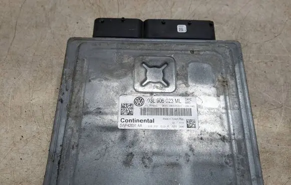 Volkswagen Golf VI Engine control unit/module 03L906023ML 5WP42691AA 03L907425C